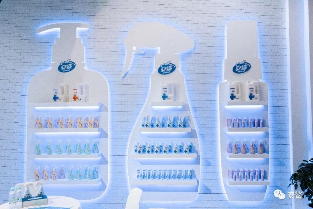 安鲨新品全新亮相!上海医用消毒展会人气爆棚!